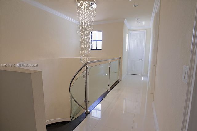 8925 NW 99th Avenue, Doral, FL 33178
