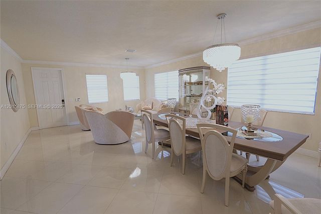 8925 NW 99th Avenue, Doral, FL 33178