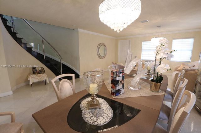 8925 NW 99th Avenue, Doral, FL 33178
