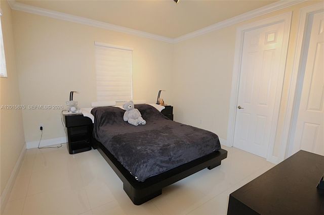 8925 NW 99th Avenue, Doral, FL 33178