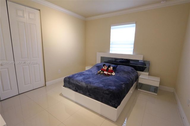 8925 NW 99th Avenue, Doral, FL 33178