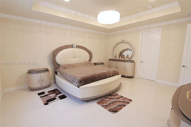 8925 NW 99th Avenue, Doral, FL 33178