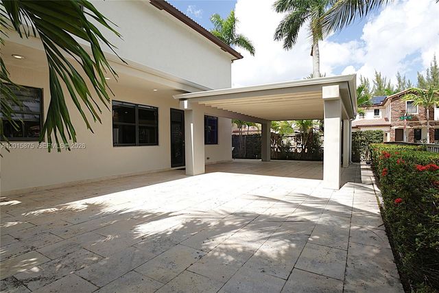 8925 NW 99th Avenue, Doral, FL 33178