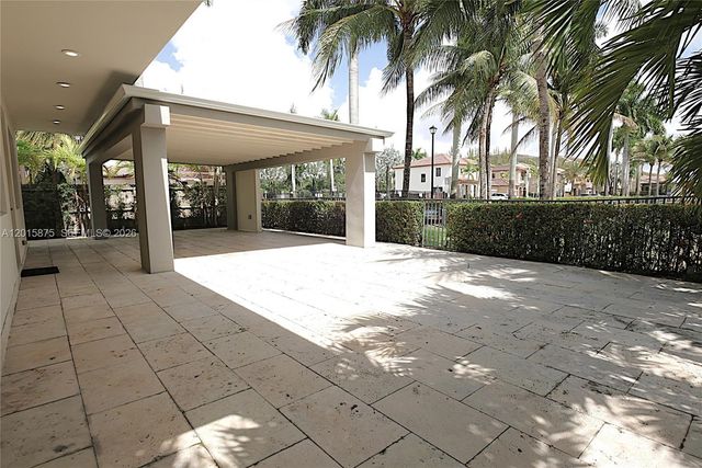 8925 NW 99th Avenue, Doral, FL 33178