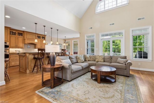 38 Forrest RD, Poquoson, VA 23662