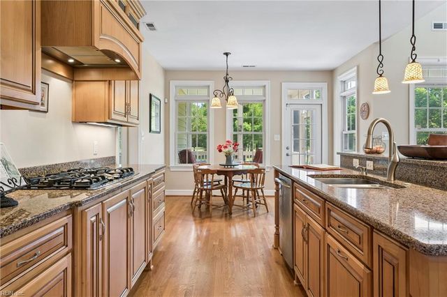 38 Forrest RD, Poquoson, VA 23662