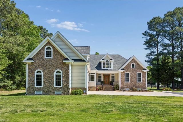 38 Forrest RD, Poquoson, VA 23662
