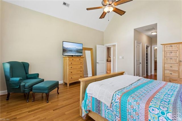 38 Forrest RD, Poquoson, VA 23662