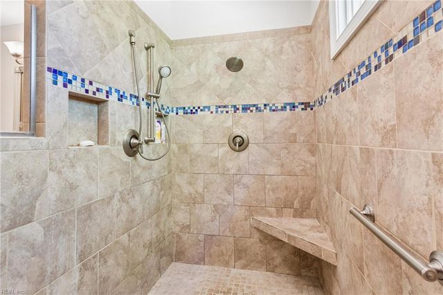 38 Forrest RD, Poquoson, VA 23662