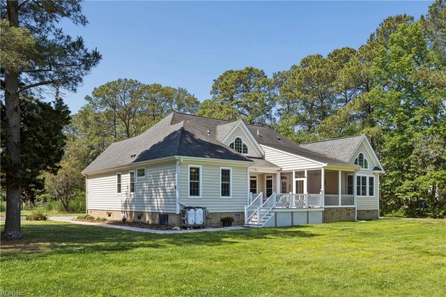 38 Forrest RD, Poquoson, VA 23662