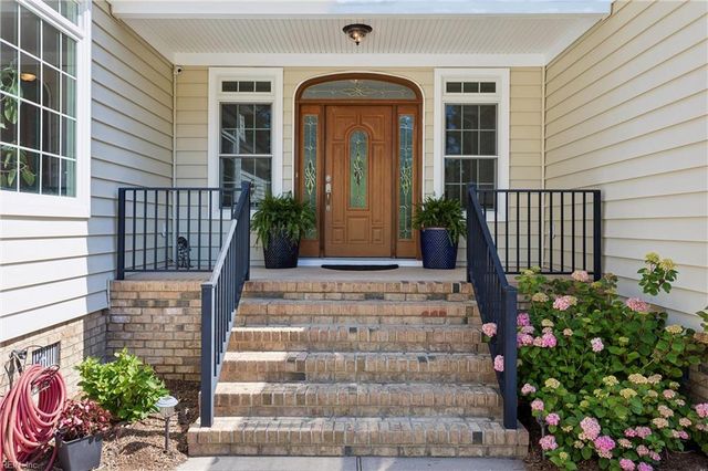 38 Forrest RD, Poquoson, VA 23662