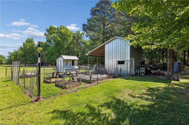 38 Forrest RD, Poquoson, VA 23662