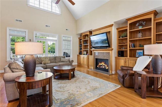 38 Forrest RD, Poquoson, VA 23662
