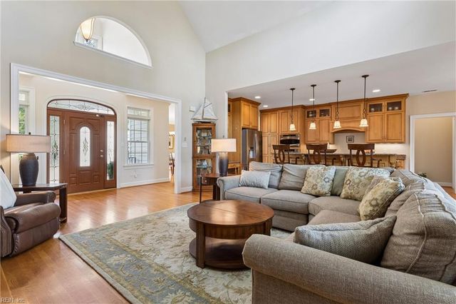 38 Forrest RD, Poquoson, VA 23662