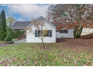 16381 HUNTER Ave, Oregon City, OR 97045