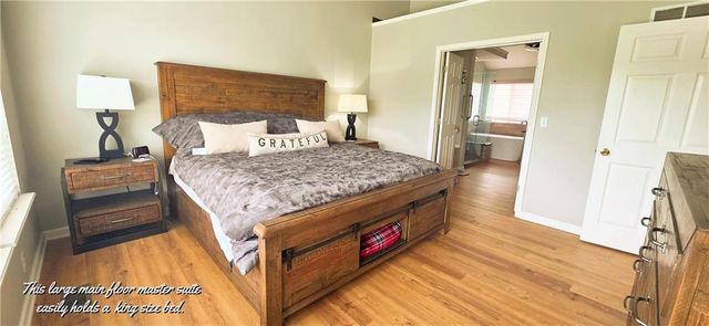 26577 Sweetberry Drive, Warsaw, MO 65355