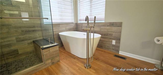26577 Sweetberry Drive, Warsaw, MO 65355