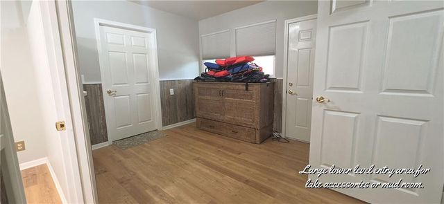 26577 Sweetberry Drive, Warsaw, MO 65355