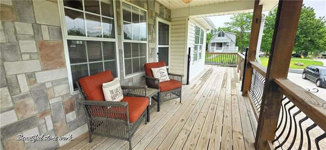 26577 Sweetberry Drive, Warsaw, MO 65355