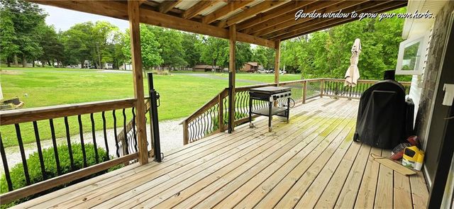 26577 Sweetberry Drive, Warsaw, MO 65355