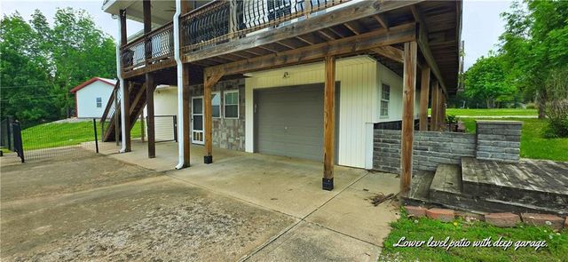 26577 Sweetberry Drive, Warsaw, MO 65355