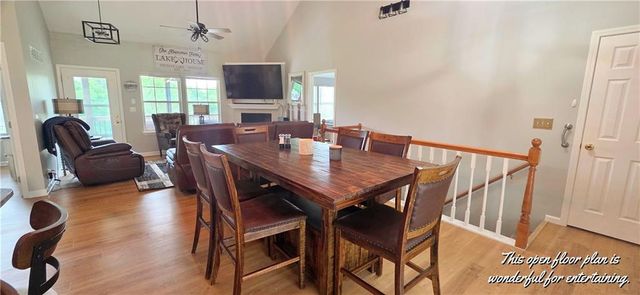 26577 Sweetberry Drive, Warsaw, MO 65355