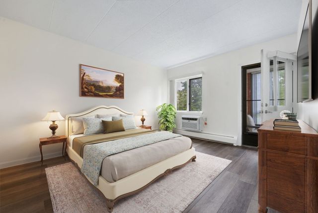 180 Green Street 411, Melrose, MA 02176