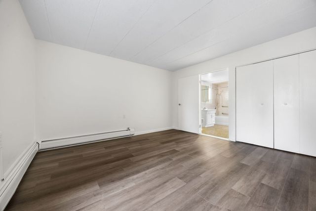 180 Green Street 411, Melrose, MA 02176