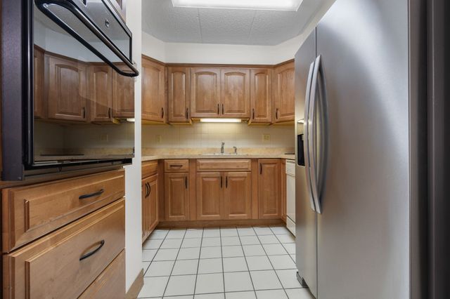 180 Green Street 411, Melrose, MA 02176