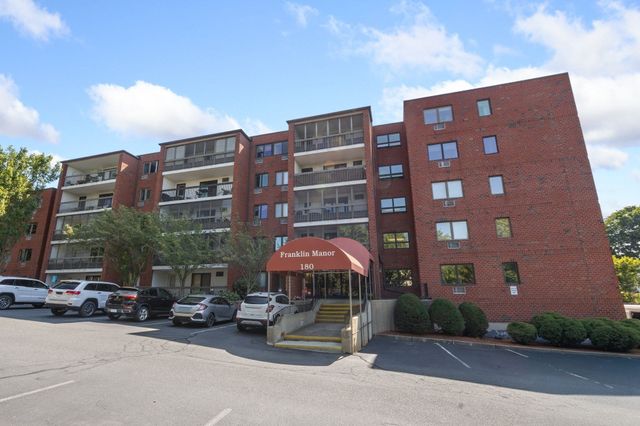 180 Green Street 411, Melrose, MA 02176