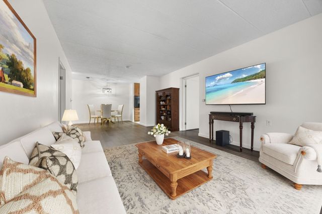 180 Green Street 411, Melrose, MA 02176