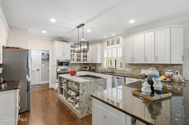 813 Wild Dunes Circle, Wilmington, NC 28411