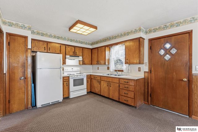 4729 S 79th Street, Ralston, NE 68127