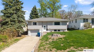 4729 S 79th Street, Ralston, NE 68127