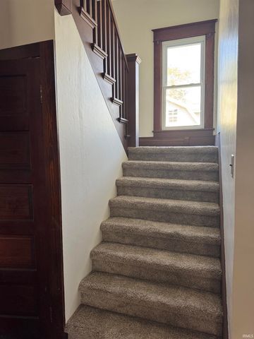 102 S VAN BUREN Street, Monroe, IN 46772