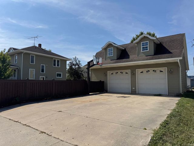 102 S VAN BUREN Street, Monroe, IN 46772