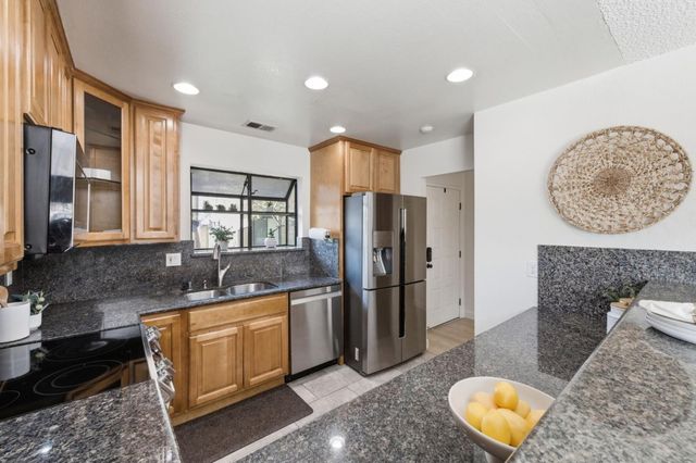 6023 Joaquin Murieta Avenue A, Newark, CA 94560