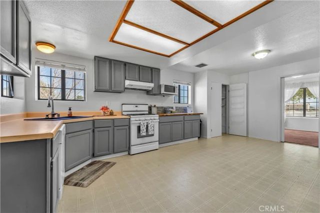 3721 Stetson Avenue, Rosamond, CA 93560
