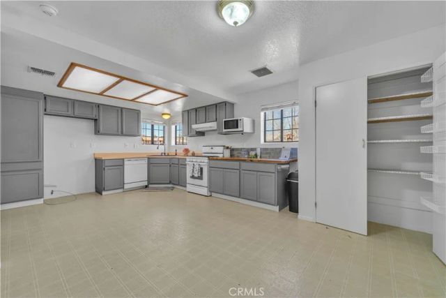 3721 Stetson Avenue, Rosamond, CA 93560