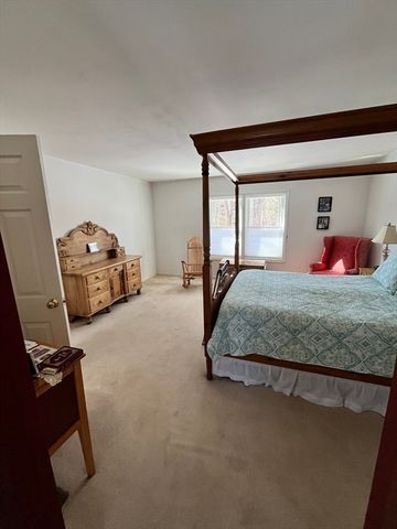 3 Dogwood Cir, Haverhill, MA 01832