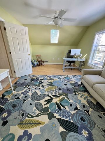 3 Dogwood Cir, Haverhill, MA 01832