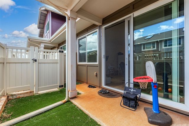 94-1188 Kalahikiola Drive 606, Waipahu, HI 96797