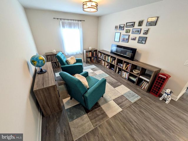 4220 CYPRESS LN, Whitehall, PA 18052