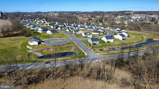 4220 CYPRESS LN, Whitehall, PA 18052