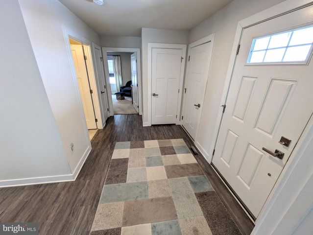 4220 CYPRESS LN, Whitehall, PA 18052