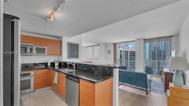 253 NE 2nd St 2902, Miami, FL 33132