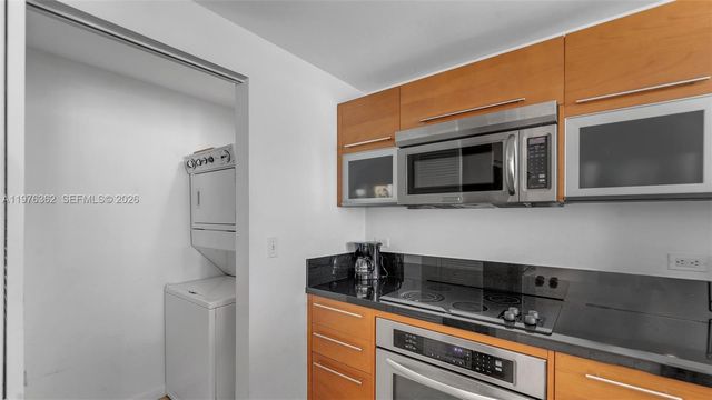 253 NE 2nd St 2902, Miami, FL 33132