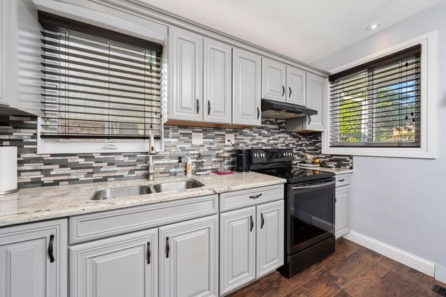 3508 Gunderson Avenue, Berwyn, IL 60402