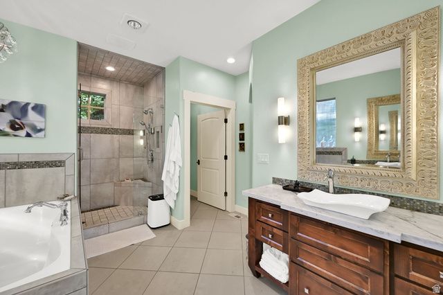 2579 W FARMVIEW LN, South Jordan, UT 84095
