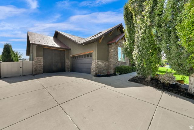 2579 W FARMVIEW LN, South Jordan, UT 84095